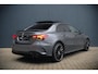 Mercedes-Benz A-klasse 180 Business Solution AMG | Panoramadak | Memory Seats | Ambiance Verlichting | Stoelverwarming | Camera | Navigatie | Apple Carplay | Keyless | Dodehoekdetectie | Cruise Control | DAB |