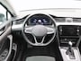 Volkswagen Passat Variant 1.5 TSi 150 Pk Automaat Business | Adaptive Cruise | Climate Control | Camera | Trekhaak | Navigatie | Stoelverwarming | 18 Inch