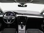 Volkswagen Passat Variant 1.5 TSi 150 Pk Automaat Business | Adaptive Cruise | Climate Control | Camera | Trekhaak | Navigatie | Stoelverwarming | 18 Inch
