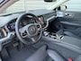 Volvo V60 T6 Plug-in hybrid AWD Ultra Dark / Gratis Lounge Pack twv € 3995 / Audio B&W / stoel ventilatie voor / 360 Camera /