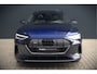 Audi E-tron e-tron 50 quattro Launch edition Black 71 kWh S-Line | Panoramadak | Stoelverwarming | Adaptive Cruise Control | Memory Seat | Parkeersensoren | Keyless | Apple Carplay
