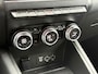 Renault Captur 1.3 TCE MILD-HYBRID 160PK AUT. RS-LINE NAVI TREKHAAK CAMERA CARPLAY