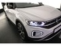 Volkswagen T-Roc Style 1.5 TSI 150pk DSG Automaat Trekhaak, Adaptive cruise control, Navigatie, Achteruitrijcamera, Stoelverwarming, Parkeersensoren, LED koplampen