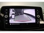 Volkswagen T-Roc Style 1.5 TSI 150pk DSG Automaat Trekhaak, Adaptive cruise control, Navigatie, Achteruitrijcamera, Stoelverwarming, Parkeersensoren, LED koplampen