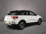 Volkswagen T-Roc Style 1.5 TSI 150pk DSG Automaat Trekhaak, Adaptive cruise control, Navigatie, Achteruitrijcamera, Stoelverwarming, Parkeersensoren, LED koplampen