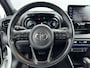 Toyota Yaris 1.5 Hybrid Executive | Navigatie | Dodehoek detectie | Head-up display | Stoelverwarming | Apple Carplay / Android Auto | Parkeersensoren voor/achter | 17 inch
