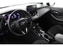 Toyota Corolla Touring Sports 2.0 Hybrid Style | Navi | Trekhaak | Cam | Stoelverwarming | 17'' LMV | ACC | ECC | Head up Display | DAB | 1e Eigenaar |