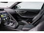 Jaguar F-Type 2.0T P300 R-Dynamic | Panodak | Meridian | Camera | Sportuitlaat | 19 inch |