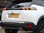 Peugeot 2008 130pk GT Pack | 1ste eigenaar | Glazen dak | Verwarmde voorruit | Camera | Alcantara/LEER | Camera | AUTOMAAT