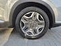 Hyundai Santa Fe 1.6 T-GDI PHEV Plug-in Premium Automaat / HUD / trekhaak 1.350 kg / Elektrische achterklep / Stuur-,Stoel en Achterbankverwarming / Adaptief CC / Stoelventilatie / Rondomzicht camera /