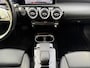 Mercedes-Benz A-klasse 250 e I LED I Widescreen I Half-leder I Keyless | Apple Carplay/Android Auto | LED koplampen | Parkeersensoren voor en achter