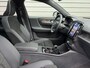 Volvo XC40 Recharge Ultimate 70 kWh / 20" Velgen / Luxe bekleding / Trekhaak / Kantel/schuifdak /