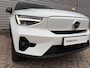Volvo XC40 Recharge Ultimate 70 kWh / 20" Velgen / Luxe bekleding / Trekhaak / Kantel/schuifdak /
