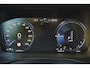 Volvo XC60 T8 Twin Engine AWD Momentum - Luchtvering - Bowers & Wilkins Audio - Nappaleder - Stoelverwarming & -ventilatie - Head-up display - Elektrisch bedienbare voorstoelen met geheugen - Apple® CarPlay / Android Auto - Gelaagde zijruiten - Keyless Entry