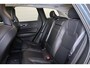 Volvo XC60 T8 Twin Engine AWD Momentum - Luchtvering - Bowers & Wilkins Audio - Nappaleder - Stoelverwarming & -ventilatie - Head-up display - Elektrisch bedienbare voorstoelen met geheugen - Apple® CarPlay / Android Auto - Gelaagde zijruiten - Keyless Entry