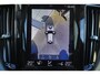 Volvo XC60 T8 Twin Engine AWD Momentum - Luchtvering - Bowers & Wilkins Audio - Nappaleder - Stoelverwarming & -ventilatie - Head-up display - Elektrisch bedienbare voorstoelen met geheugen - Apple® CarPlay / Android Auto - Gelaagde zijruiten - Keyless Entry