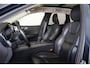 Volvo XC60 T8 Twin Engine AWD Momentum - Luchtvering - Bowers & Wilkins Audio - Nappaleder - Stoelverwarming & -ventilatie - Head-up display - Elektrisch bedienbare voorstoelen met geheugen - Apple® CarPlay / Android Auto - Gelaagde zijruiten - Keyless Entry