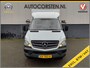Mercedes-Benz Sprinter 516 2.2CDI 164PK Automaat 366 Euro 6 Meubellaadbak met Laadklep Trekhaak Navi Airco BlueTEC Bluetooth Achterklep Betonplexvloer Zijdeur Origineel Nederlandse Sprinter 2.000KG Trekgewicht