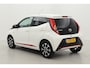 Toyota Aygo 1.0 VVT-i x-joy | Apple Carplay / Android Auto | Clima | Camera | 15 inch | Bluetooth | Privacy glas