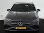 Mercedes-Benz A-klasse 250 e Star Edition AMG Line | AMG Line | Sfeerverlichting | Achteruitrijcamera | Apple CarPlay | Inclusief 24 maanden MB Certified garantie voor Europa.
