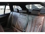 BMW 5-Serie Touring 530i High Executive M-sport | Incl. 12 maanden garantie | Panoramadak | Dodehoek detectie | Geheugenstoelen |  Parkeercamera | Standkachel | Head-up display | Elektrisch uitklapbare trekhaak | Stoelverwarming | Draadloze telefoonlader | Luxe lederen bekleding |