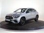 Mercedes-Benz GLA 250e Business Solution AMG | Trekhaak | Panoramaschuifdak | 360 Camera | Dodehoekassistent |
