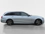 Mercedes-Benz E-klasse Estate 300 e AMG I Trekhaak I Widescreen I Half-Leder | Adaptive cruise control | Elektrisch uitklapbare trekhaak | Elektrisch verstelbare stoelen met geheugen