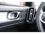 Volvo XC40 T4 Recharge Plus Bright | Stoelverwarming | Trekhaak | Parkeercamera | BLIS | Pilot Assist | Keyless