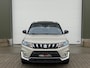 Suzuki Vitara 1.4 140 pk Automaat Style / Pano / Clima / Camera / Keyless / Alcantara / Adaptive Cruise / Two Tone / Stijl