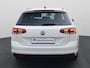 Volkswagen Passat Variant 1.5TSI/150PK DSG Comfort Business DSG · Navigatie · Trekhaak · Apple/Android Car Play ·