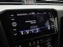 Volkswagen Passat Variant 1.5TSI/150PK DSG Comfort Business DSG · Navigatie · Trekhaak · Apple/Android Car Play ·