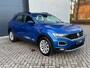 Volkswagen T-Roc 1.0 TSI Style * Navigatie * Led * Stoelverwarming * Adaptieve Cruise Control *