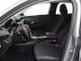 Peugeot e-208 EV Active Pack 50 kWh 3-FASE | Navigatie | Climate Control | Carplay | Parkeerhulp |  Accu 98,5%!