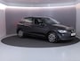 Volkswagen Polo 1.0 TSI Life 95 PK | Navigatie via app | Parkeersensoren voor en achter | LM velgen |
