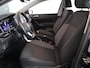Volkswagen Polo 1.0 TSI Life 95 PK | Navigatie via app | Parkeersensoren voor en achter | LM velgen |