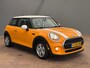 MINI Cooper Mini 1.5 Chili AUTOMAAT! Stoelverwarming | Airco | Cruise Control | Bluetooth | Unieke Kleur | Centrale Vergrendeling | 16" | 16'' Wielen | Airco | Bluetooth