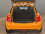 MINI Cooper Mini 1.5 Chili AUTOMAAT! Stoelverwarming | Airco | Cruise Control | Bluetooth | Unieke Kleur | Centrale Vergrendeling | 16" | 16'' Wielen | Airco | Bluetooth