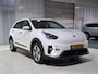 Kia Niro EV e-Niro ExecutiveLine 64 kWh Stoel en Stuur verwarming, Schuif kantel dak, Apple Carplay/Android Auto, Navigatie, Camera.