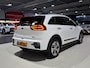 Kia Niro EV e-Niro ExecutiveLine 64 kWh Stoel en Stuur verwarming, Schuif kantel dak, Apple Carplay/Android Auto, Navigatie, Camera.