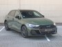 Audi A3 Sportback 40 TFSI e S edition 204pk | 19" Velgen | Ambient Light | Adaptive Cruise | Achteruitrijcamera | Elektr. inkl. buitenspiegels | RS wrap