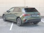 Audi A3 Sportback 40 TFSI e S edition 204pk | 19" Velgen | Ambient Light | Adaptive Cruise | Achteruitrijcamera | Elektr. inkl. buitenspiegels | RS wrap