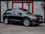 Volkswagen Tiguan 1.4 TSI ACT Highline | Navigatie | LED Koplampen | Active Tail Lights | Adaptieve Cruise Control | Virtual Cockpit | Stoelverwarming | Climate Control | Metallic Lak | Privacy Glas | All Season Banden |