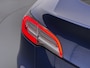 Tesla Model Y Long Range AWD 514pk SOH 92% Trekhaak Warmtepomp Leder Panoramadak Matrix-LED Autopilot Elektr.Stuur+Stoel+Verwarmd Navi Ecc Premium Audio Keyless Priv.Glass Camera's Elektr.AchterKlep Parkeer Assistent Sentry-Mode Privacyglas Bluetooth Dodehoek detector Connected services 1e Eigenaar 1.600KG Trekgewicht Fabrieksgarantie tot 27-6-2027 Garantie op Accu en Motoren 27-6-2031/192.000km