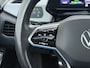 Volkswagen ID.3 First MAX 62kWh Pano-dak SOH 90% Adaptive-Cruise Camera 20" Navi Pro Ecc Ergo Active Stoelen Heads-Up Display Pdc Apple Carplay Android Auto € 49.176 nieuw! Origineel Nederlandse Auto Zeer luxe uitvoering
