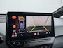 Volkswagen ID.3 First MAX 62kWh Pano-dak SOH 90% Adaptive-Cruise Camera 20" Navi Pro Ecc Ergo Active Stoelen Heads-Up Display Pdc Apple Carplay Android Auto € 49.176 nieuw! Origineel Nederlandse Auto Zeer luxe uitvoering