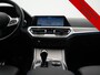 BMW 3-Serie Touring 330e M Sport PHEV 293pk Dealer O.H. | Head Up | Camera | Laser LED | Sfeerverlichting | Lederen Sportstoelen & Stuur Verwarmd | Dravitgrau | Apple Carplay | Keyless | Blis | 19"L.M | Virtual | Navigatie | DAB | Plug In Hybrid |