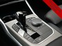 BMW 3-Serie Touring 330e M Sport PHEV 293pk Dealer O.H. | Head Up | Camera | Laser LED | Sfeerverlichting | Lederen Sportstoelen & Stuur Verwarmd | Dravitgrau | Apple Carplay | Keyless | Blis | 19"L.M | Virtual | Navigatie | DAB | Plug In Hybrid |