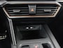 CUPRA Leon 1.4 eHybrid | Panoramadak | Stoelverwarming | Leder | Carplay | Adaptive cruise | Camera | Navigatie | Park Assist | Sportstoelen | Full LED | Sfeerverlichting | PHEV | Plug In