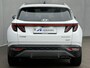 Hyundai Tucson 1.6 T-GDI PHEV Premium Sky 4WD / Dealer Onderhouden / Panoramadak / Standkachel / 360 Camera / Adaptieve Cruise / Apple Carplay & Android Auto / Navigatie / Stoel Verwarming / Stuurwiel Verwarming / Stoel Verkoeling / Elektr. Stoelen / Dodehoek detectie / Achterbank verwarming /