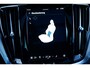 Volvo V60 T6 Plug-in hybrid AWD Plus Dark | Verwarmbare Voorstoelen (met geheugen), Stuurwiel en Achterbank | Semi-Elektrische Trekhaak | Panoramadak met schuif-/kantelfunctie | Verwarmbare Voorruit | Premium Audio by Harman Kardon | 360-Camera